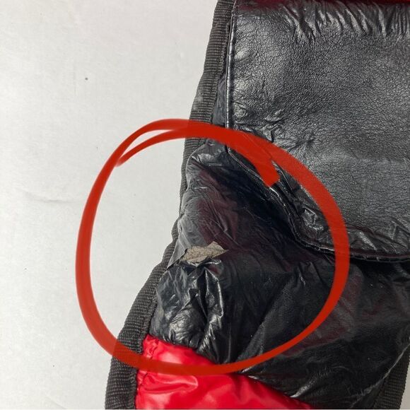 Sanrio Hello Kitty Puffer Sling Backpack - Picture 2 of 12